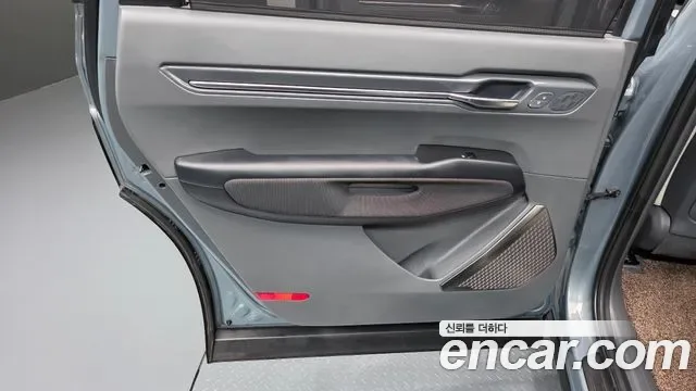 Kia EV9 4WD GT Line, миниатюра 9