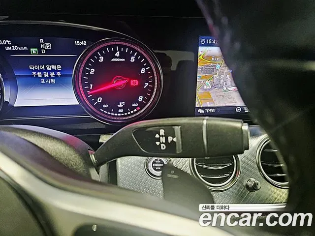 Mercedes-Benz E-Class E250, миниатюра 9