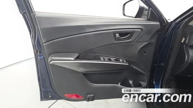 KGM Tivoli дизель 1.6 2WD V1, миниатюра 4