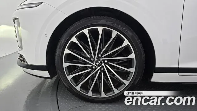 Hyundai Grandeur Calligraphy, миниатюра 3