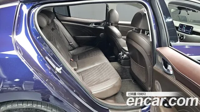 Kia Stinger, миниатюра 11