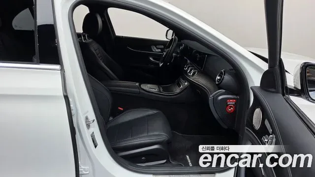 Mercedes-Benz E-Class E220d 4MATIC AMG Line, миниатюра 20