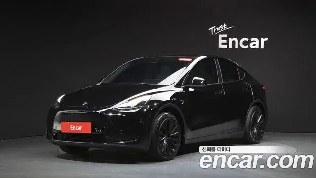 Tesla Y RWD
