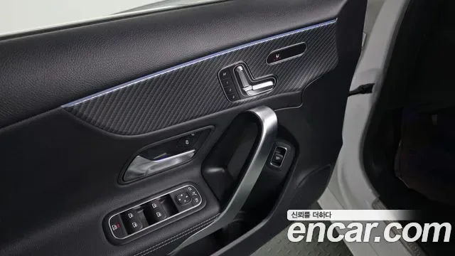 Mercedes-Benz A-Class A220, миниатюра 7