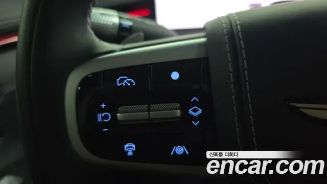 Genesis GV70 2.5T бензин AWD ( ), миниатюра 8