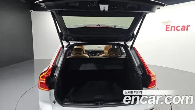 Volvo XC60 T8, миниатюра 2