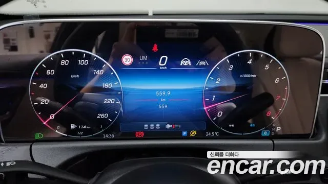 Mercedes-Benz E-Class E200, миниатюра 7