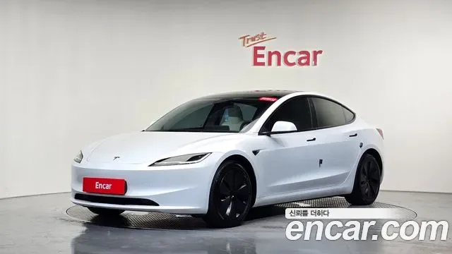 Tesla 3 RWD