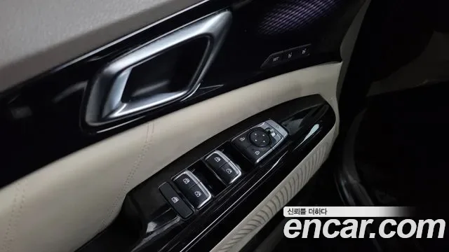 Kia Carnival дизель 9 мест Signature, миниатюра 3