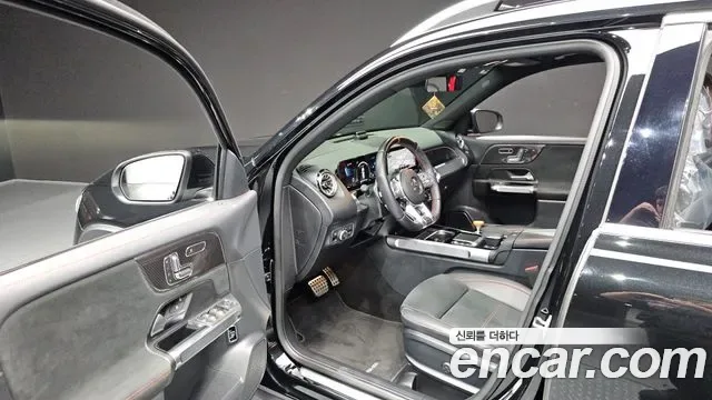 Mercedes-Benz GLB AMG GLB35 4MATIC, миниатюра 3