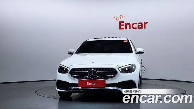 Mercedes-Benz E-Class E350 4MATIC, миниатюра 27