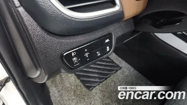 Kia Seltos бензин 1.6 Turbo 2WD Signature, миниатюра 9