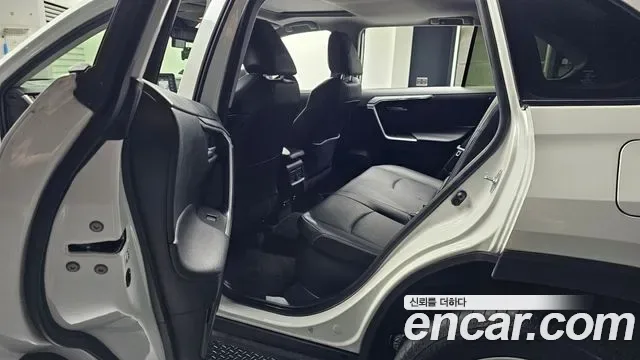 Toyota RAV4 2.5 2WD гибрид, миниатюра 11