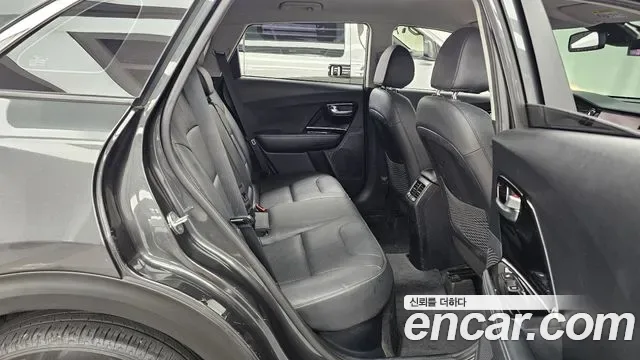 Kia Niro 1.6 HEV, миниатюра 5