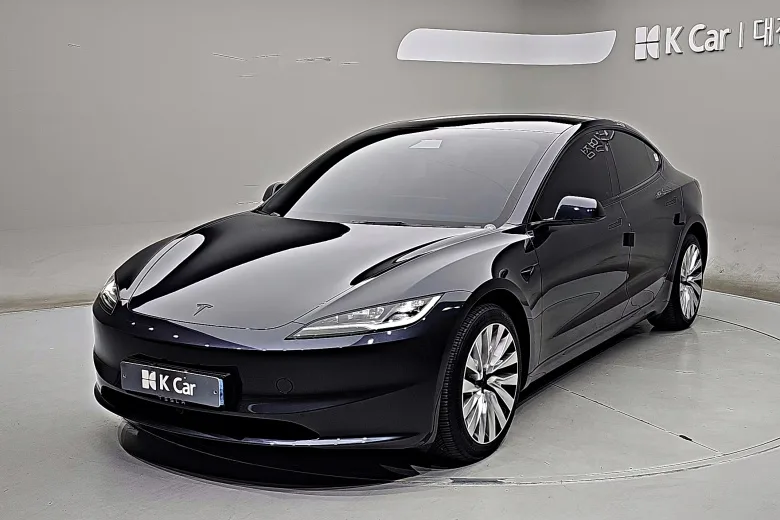 Tesla 3 AWD
