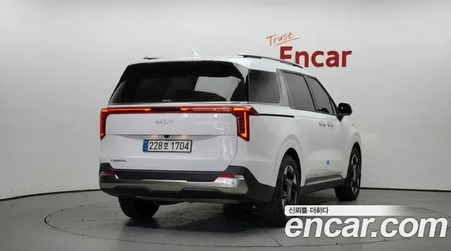 Kia Carnival дизель 9 мест, миниатюра 7