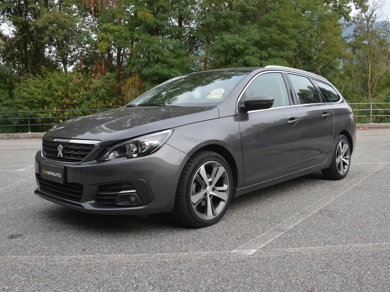 Peugeot 308 II 2018 SW 1.5 bluehdi GT Line s