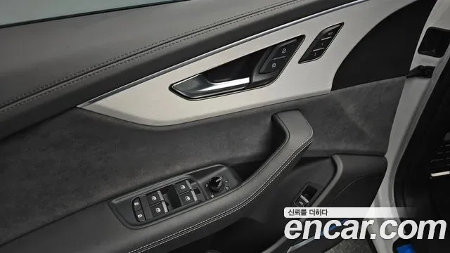 Audi Q8 55 TFSI Premium, миниатюра 14