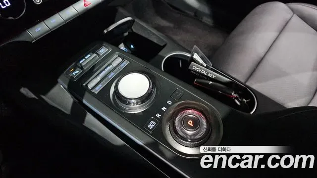 Genesis GV70 2.5T бензин 2WD ( ), миниатюра 28