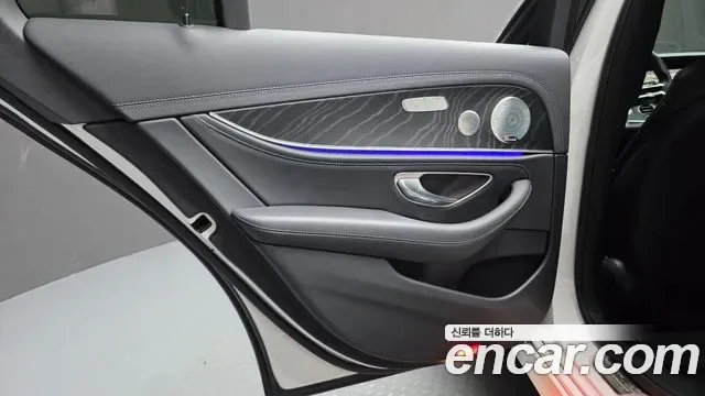 Mercedes-Benz E-Class E220d 4MATIC AMG Line, миниатюра 13