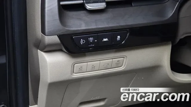 Kia Carnival дизель 9 мест, миниатюра 4
