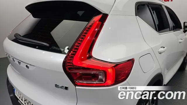 Volvo XC40 B4, миниатюра 23
