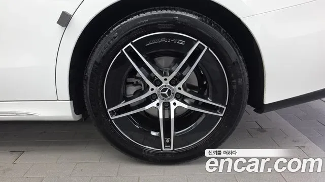 Mercedes-Benz E-Class E200 AMG Line, миниатюра 15