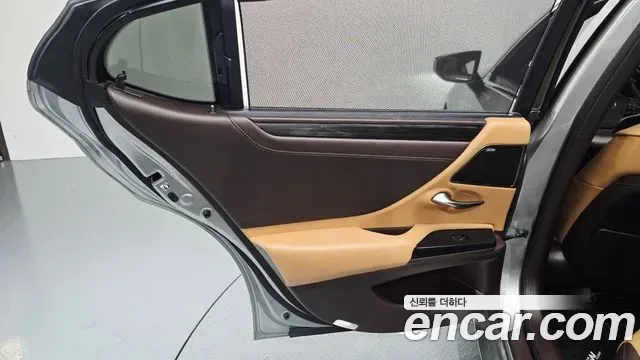 Lexus ES, миниатюра 10