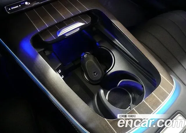 Mercedes-Benz E-Class E300 4MATIC, миниатюра 5