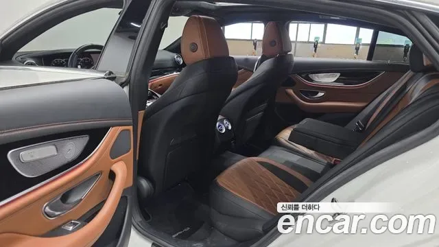 Mercedes-Benz AMG GT 4 43 4MATIC+, миниатюра 16