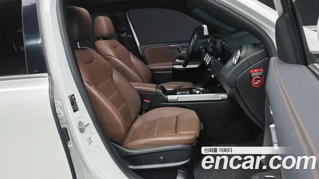 Mercedes-Benz GLB GLB220, миниатюра 18