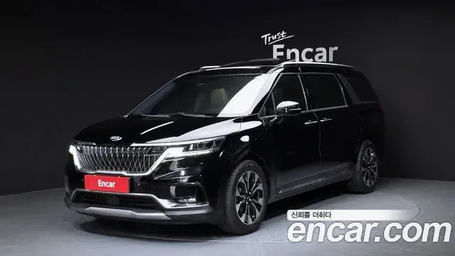 Kia Carnival дизель 7 мест Signature