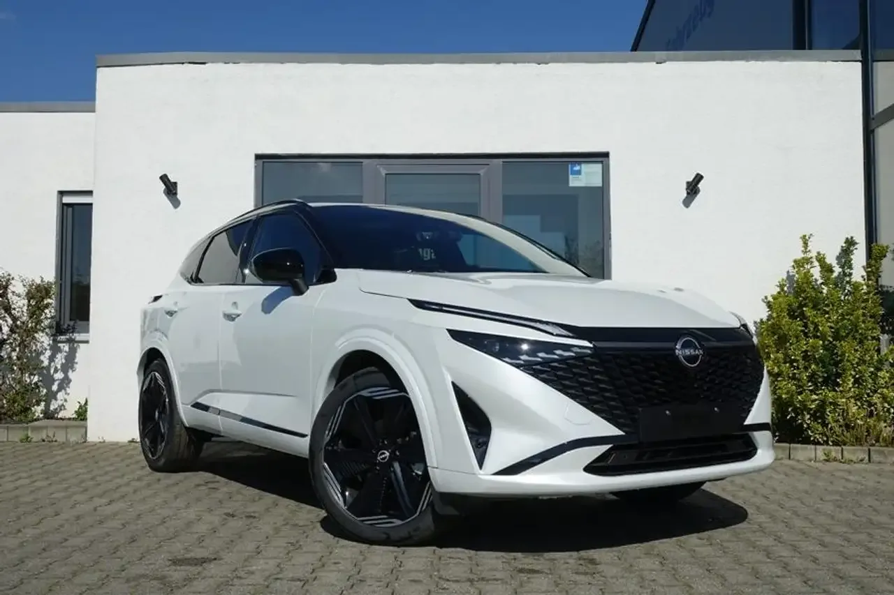 Nissan Qashqai N-DESIGN +KomfortPaket+/+Pano/+BOSE/+AHK
