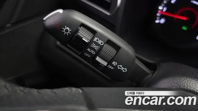 KGM Tivoli 1.5 2WD A5, миниатюра 2