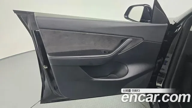 Tesla Y RWD, миниатюра 7