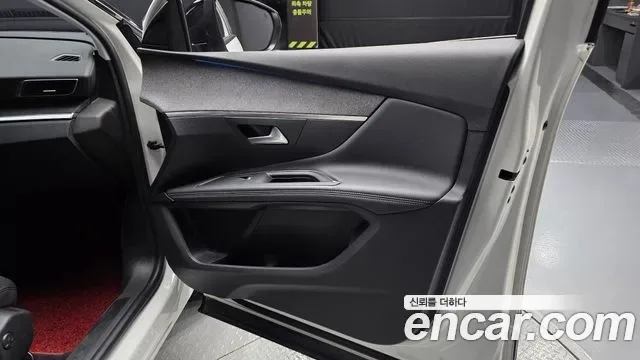 Peugeot 3008 1.2 Pure Tech, миниатюра 9