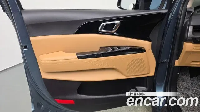 Kia Carnival бензин 7 мест, миниатюра 18