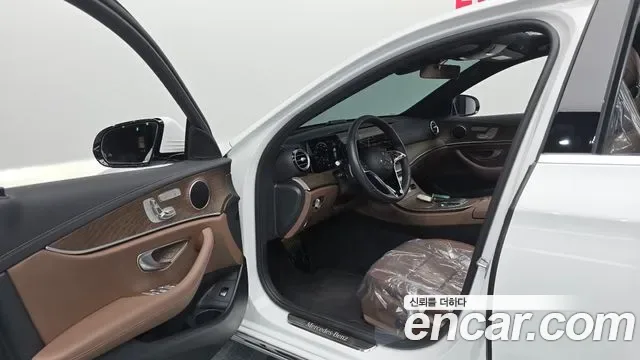 Mercedes-Benz E-Class E250, миниатюра 26