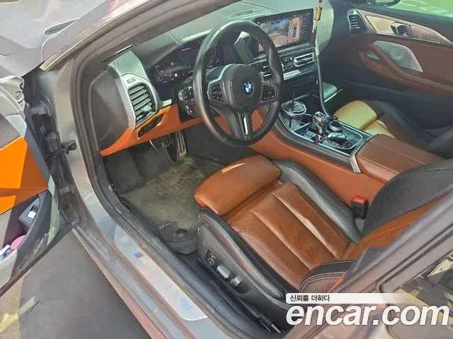 BMW 8 (G15) M850i xDrive, миниатюра 13