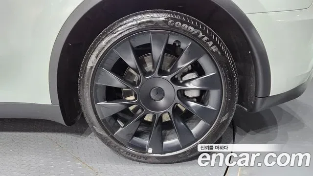 Tesla Y AWD, миниатюра 28