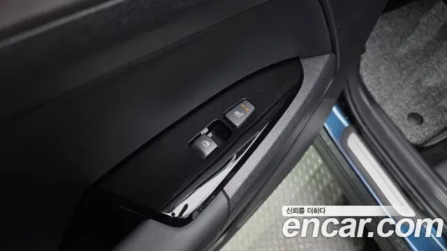 Kia Sportage Signature 4WD, миниатюра 21