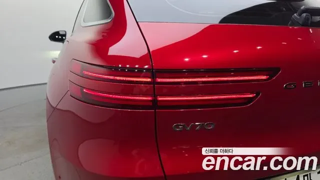 Genesis GV70 2.5T бензин AWD ( ), миниатюра 13