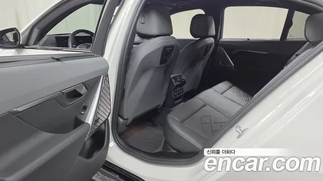 BMW i5 xDrive 40 M, миниатюра 8