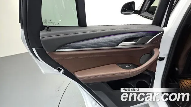 BMW iX3 M, миниатюра 20
