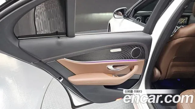 Mercedes-Benz E-Class E250 AMG Line, миниатюра 25