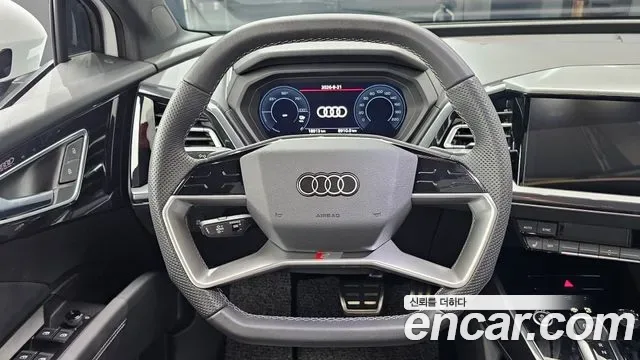 Audi Q4, миниатюра 11