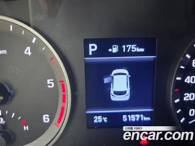 Hyundai TUCSON дизель 2.0 4WD, миниатюра 3