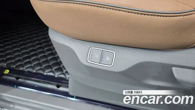 Hyundai Staria 4WD Lounge 9 мест Prestige, миниатюра 8