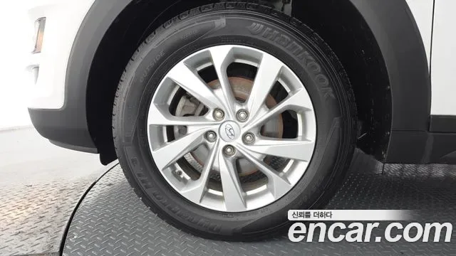 Hyundai TUCSON дизель 1.6 2WD, миниатюра 8