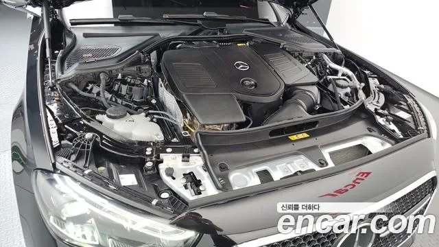 Mercedes-Benz E-Class E300 4MATIC AMG Line, миниатюра 20